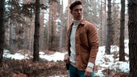 Het overshirt is dit najaar je jas, vest én colbert ineen